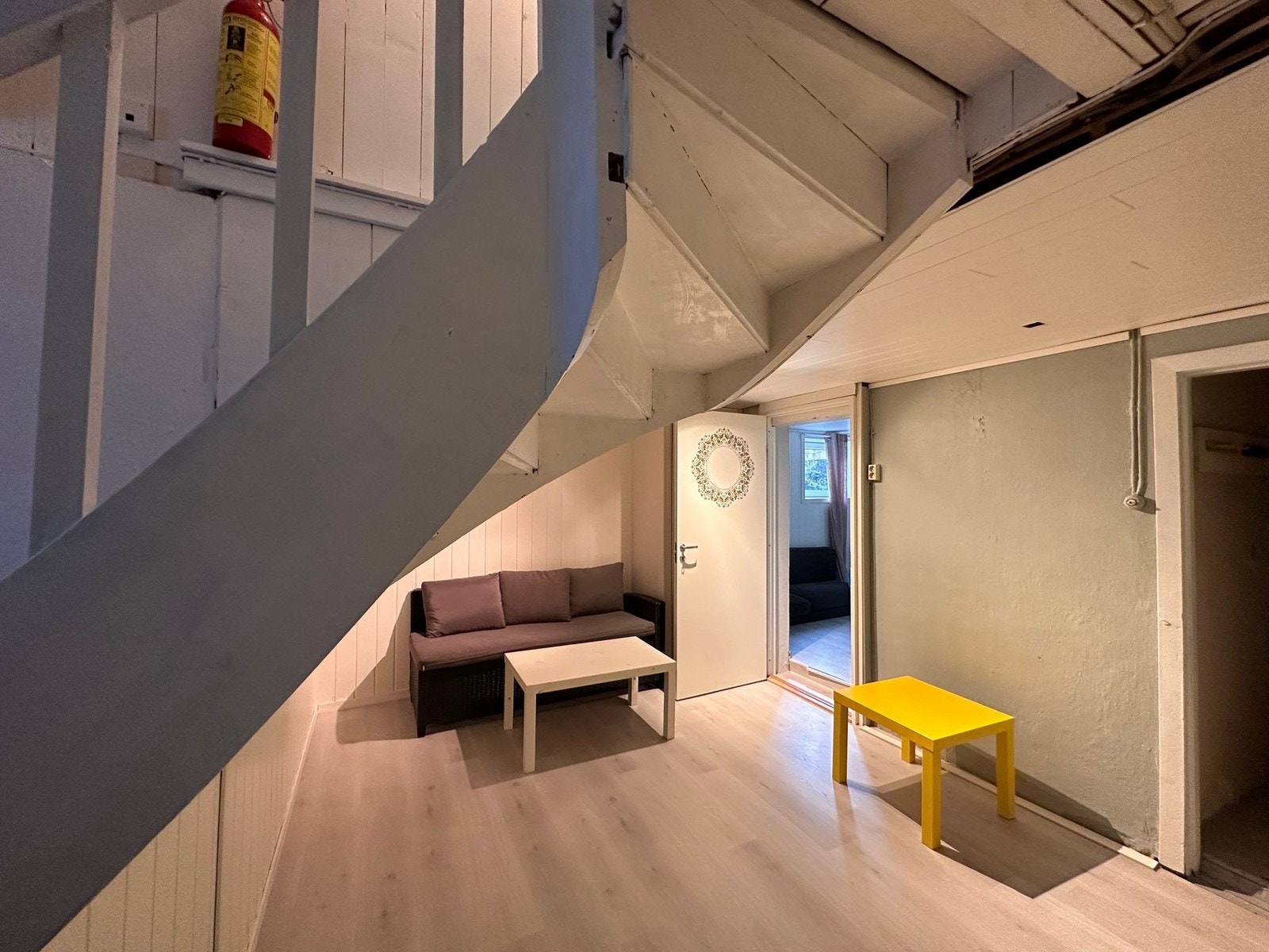 Gang i underetasjen Galleribilde