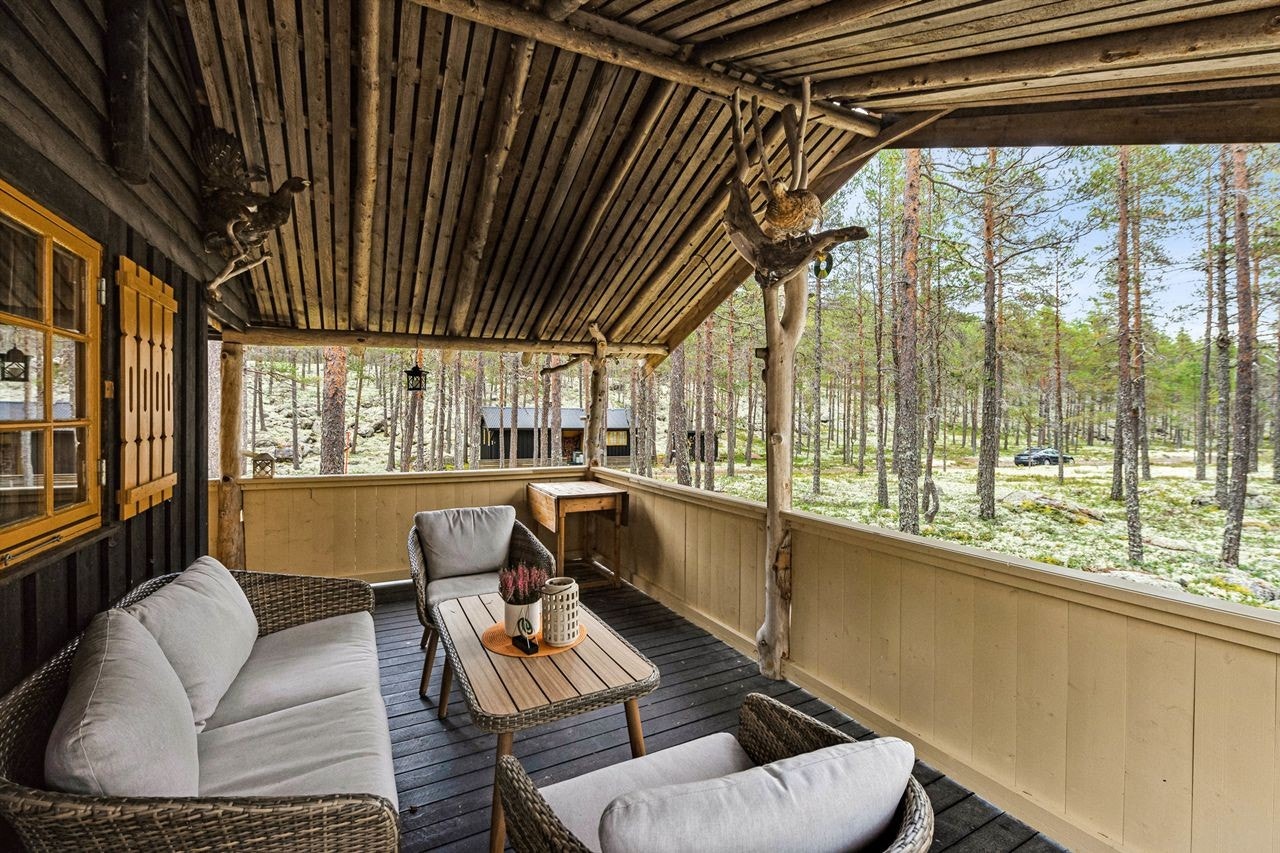 Her kan du nyte sene høstkvelder mens regnet faller ned under tak. Galleribilde