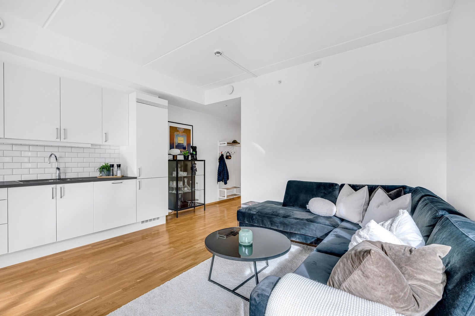 Leiligheten er på 49
kvm som gjør at den passer folk i flere aldersgrupper og livssituasjoner. Galleribilde