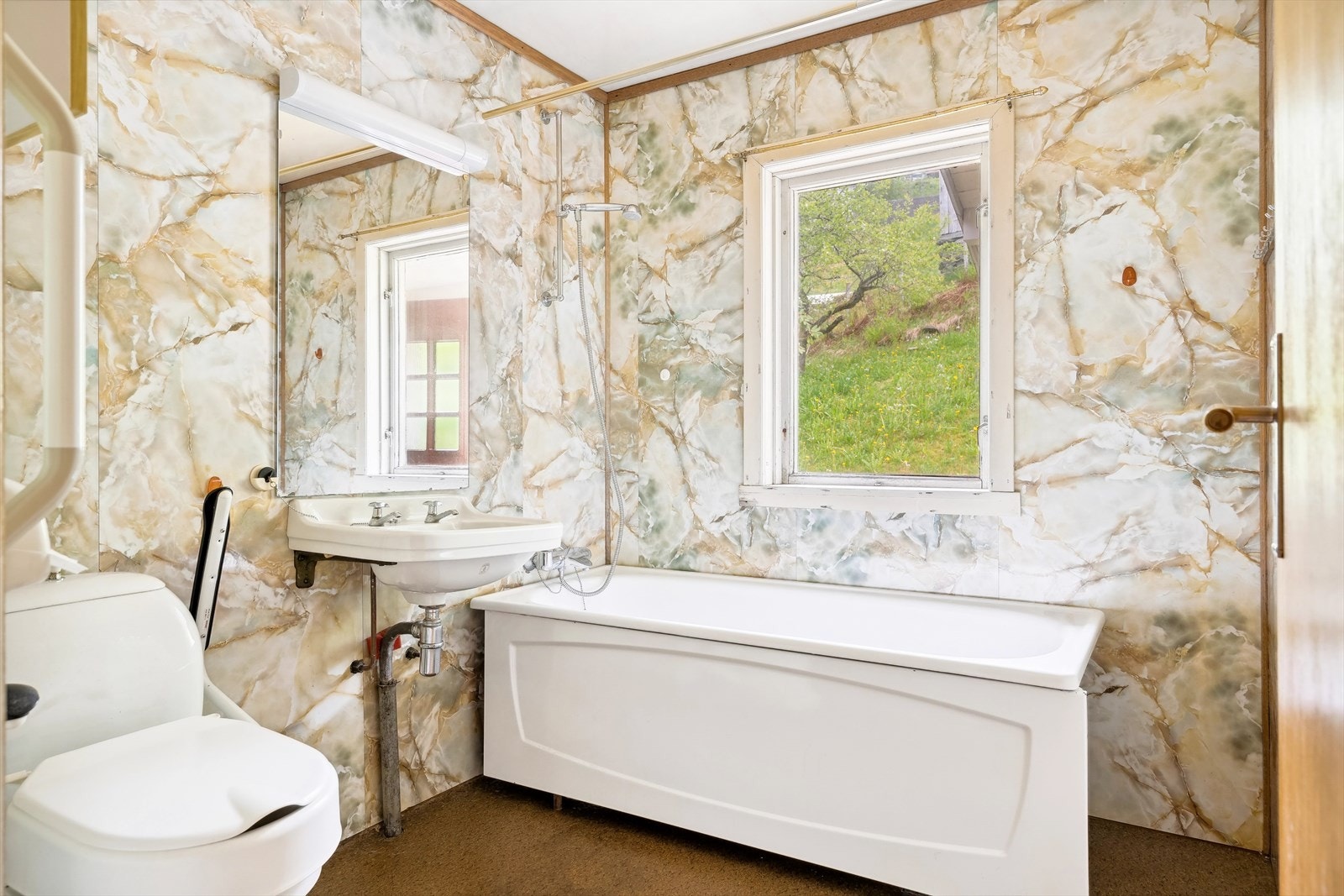 Badet er fra 1980-tallet Galleribilde