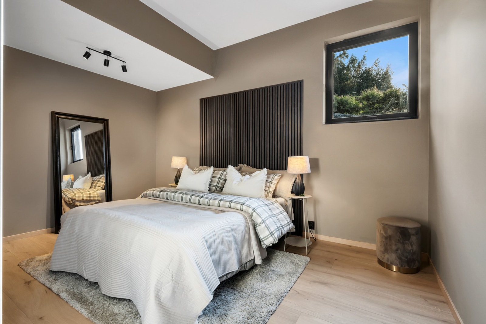 Hovedsoverommet er på hele 11,5 kvm og fremstår svært innbydende. Galleribilde