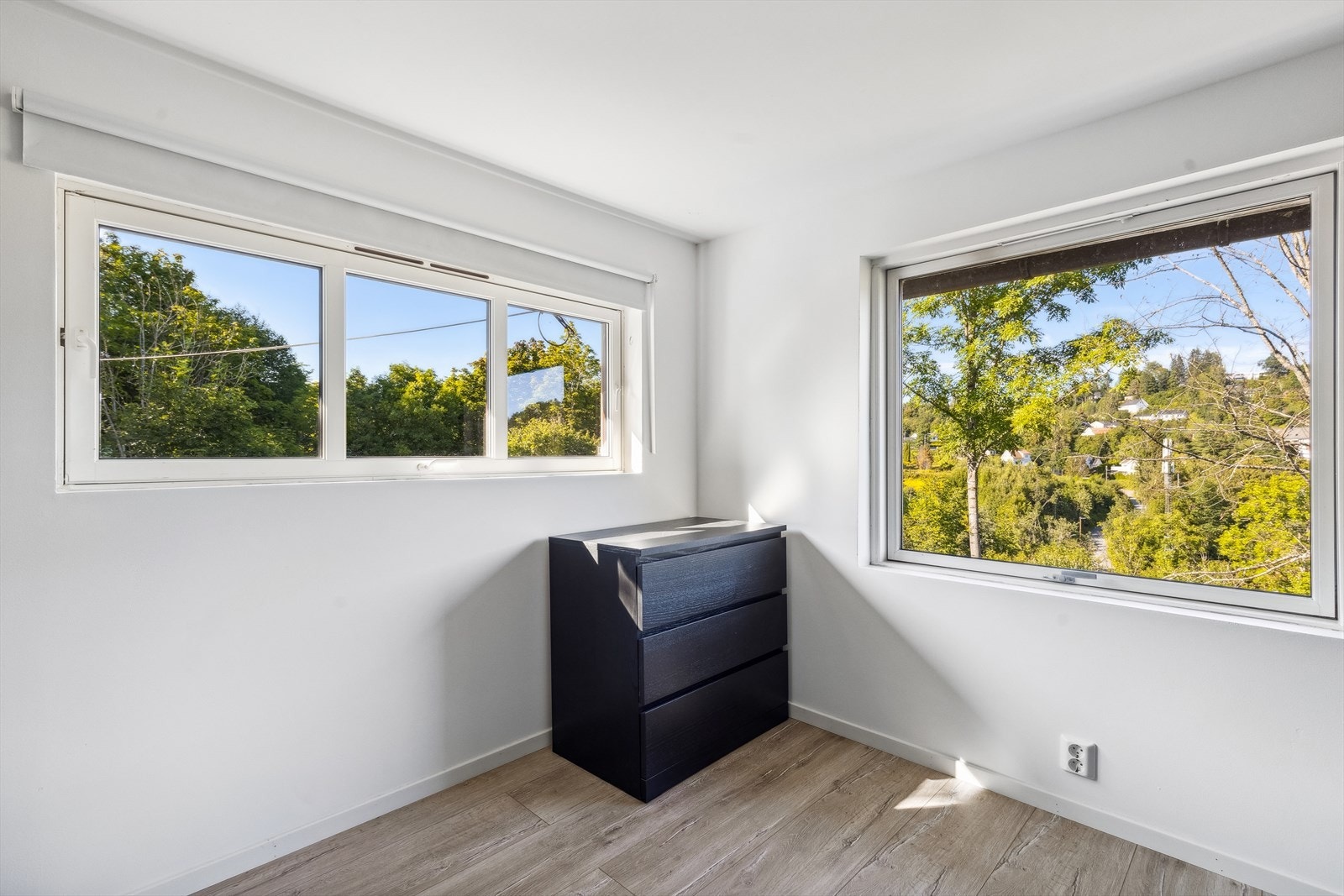 Gode møbleringsmuligheter i omkledningsrommet! Galleribilde