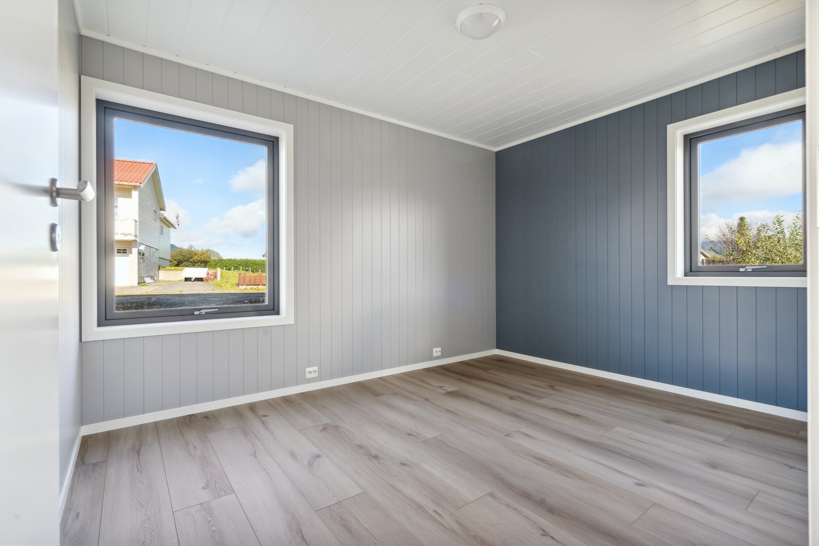 Det er to soverom i 1. etasje. Galleribilde