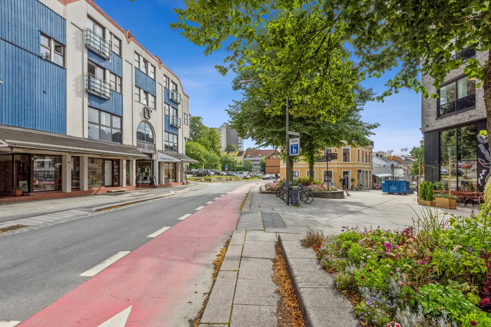 Utenfor er hovedgata i Moss Galleribilde