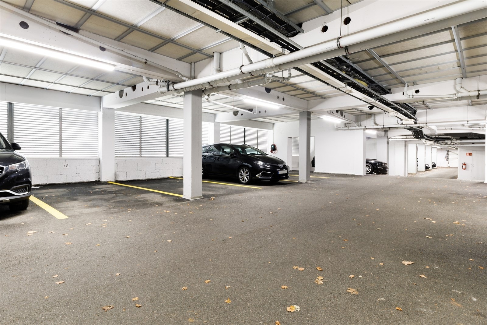 Leiligheten har fast parkeringsplass i lukket anlegg Galleribilde