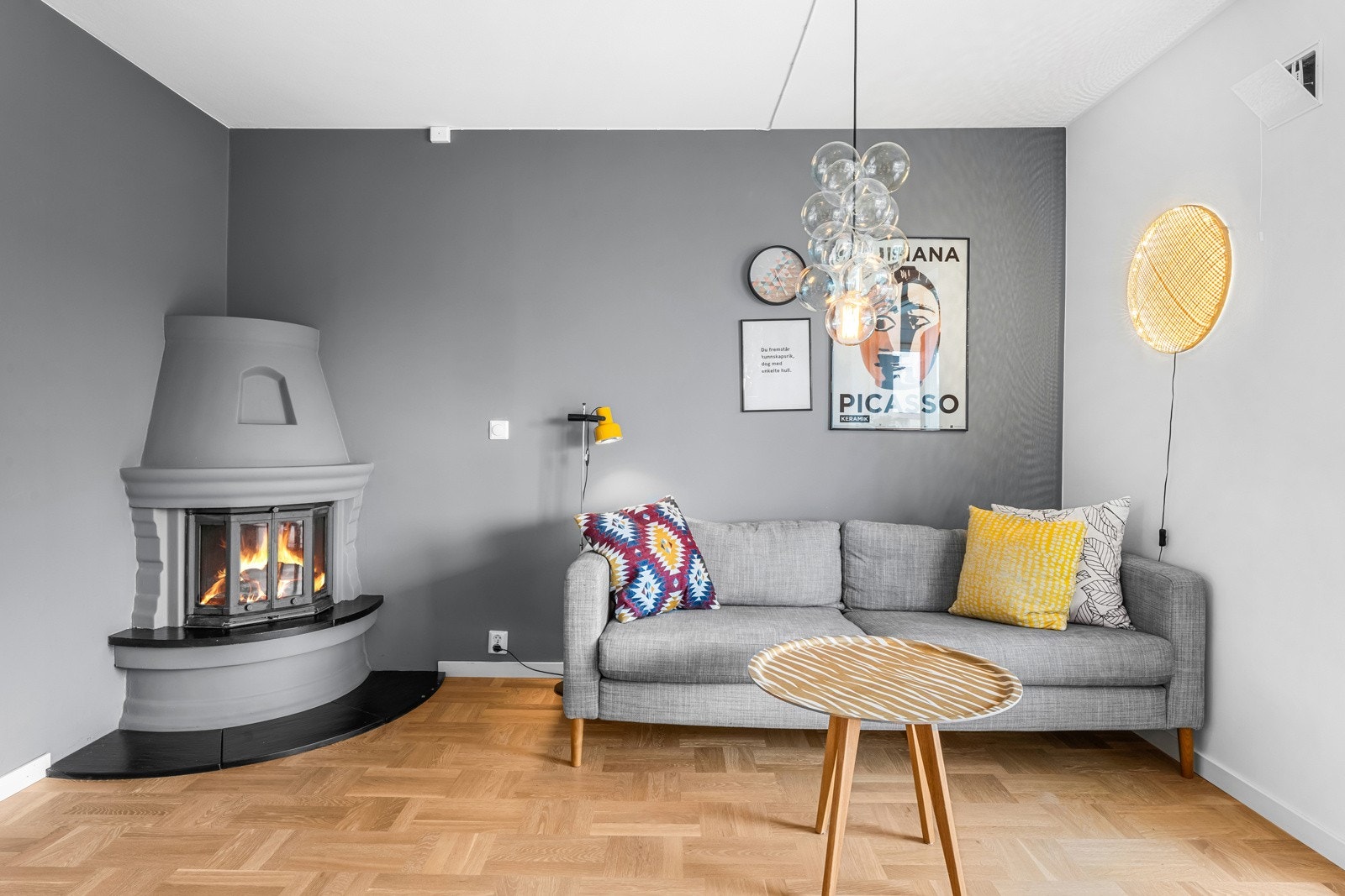 Selger opplyser om at årlig strømkostnader har vært på ca. 9 000,- årlig med et strømforbruk på 10 384 kWh. Galleribilde