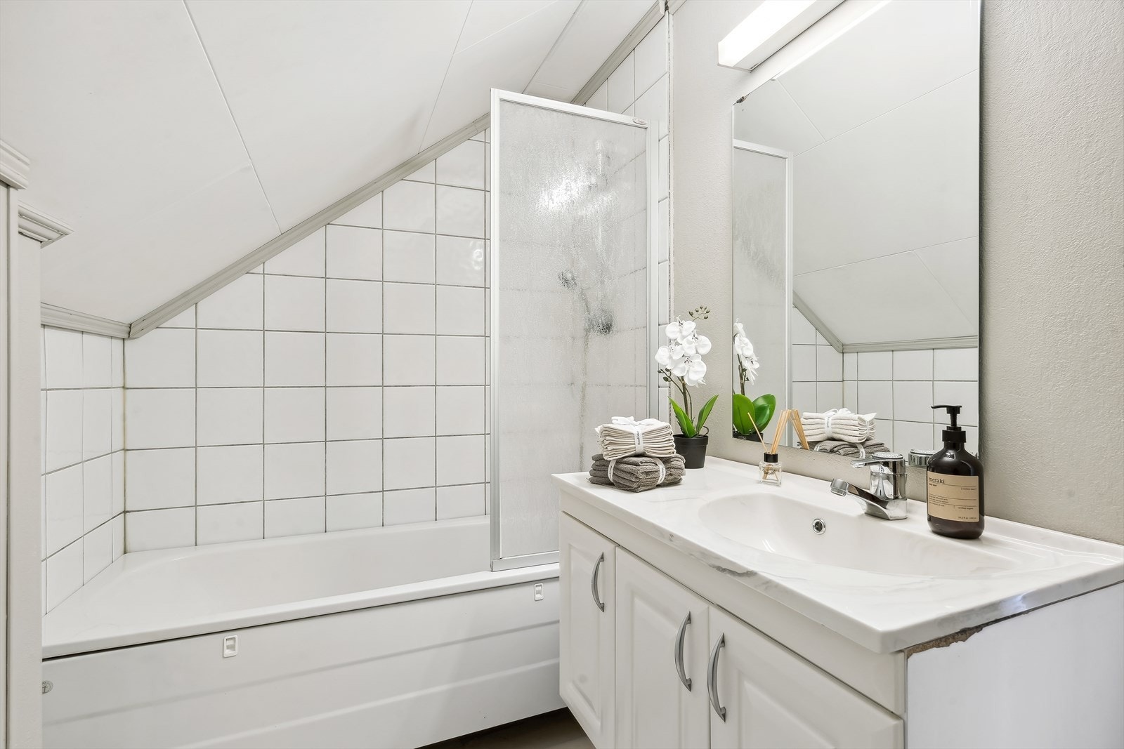 Det andre baderommet finner vi i 2. etasje Galleribilde