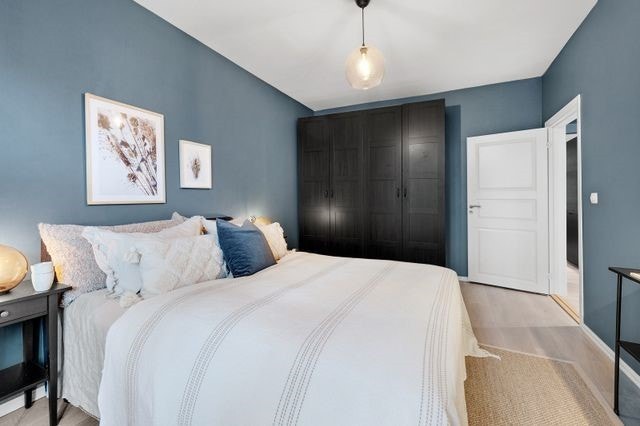 Hovedsoverom har stort skap Galleribilde