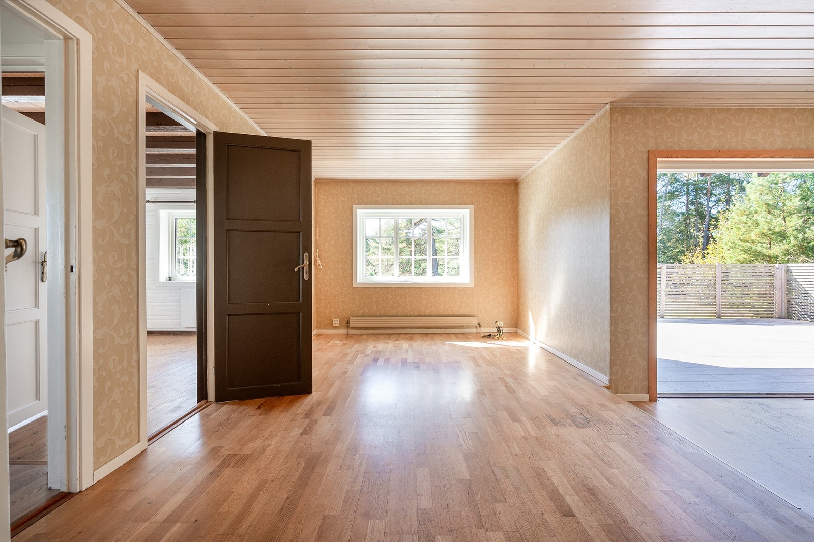 behov for renovering / oppussing og holder en enkel standard. Galleribilde