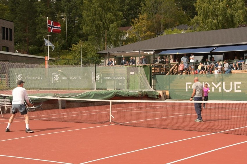 Holmenkollen tennis Galleribilde