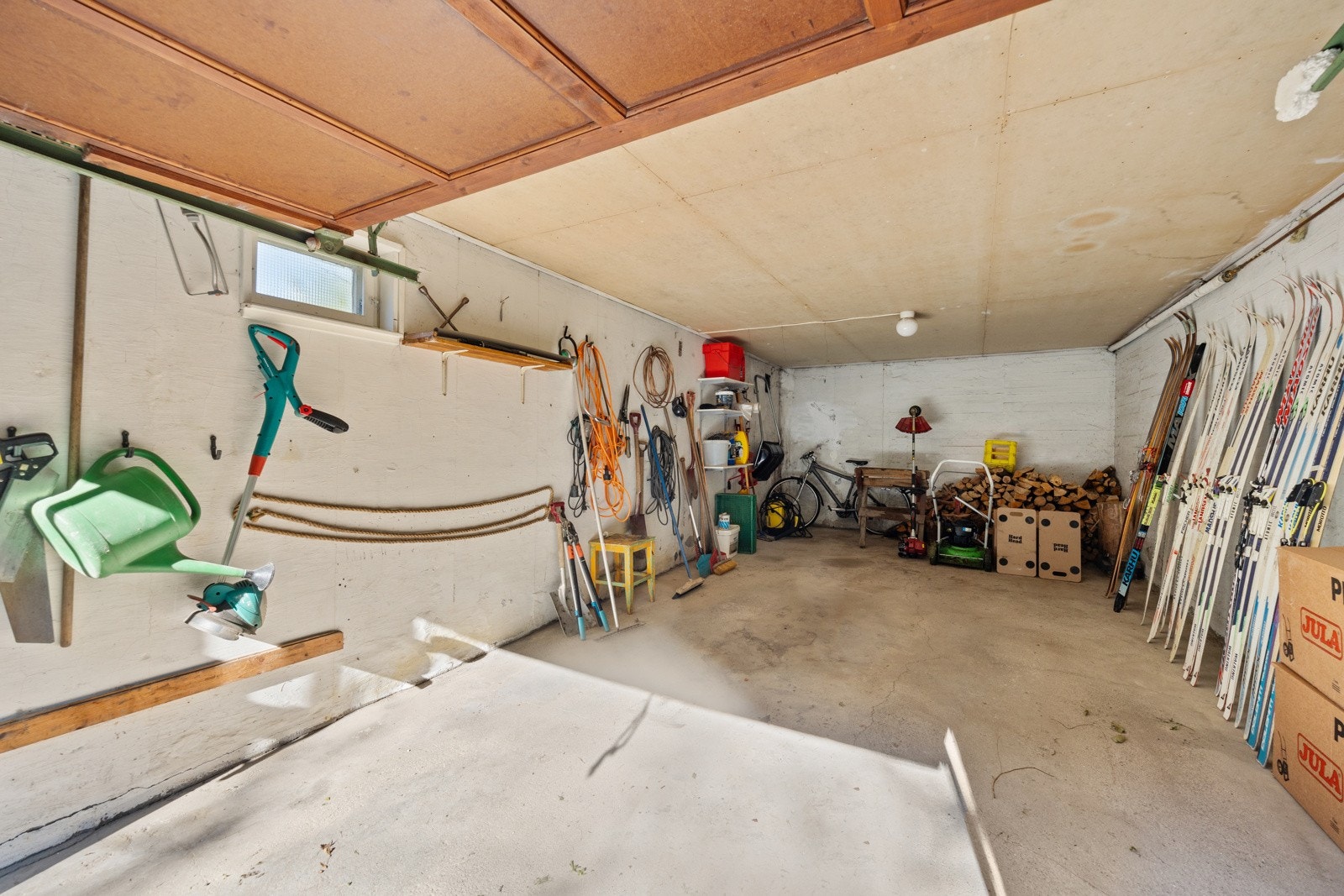 Garasje. Galleribilde