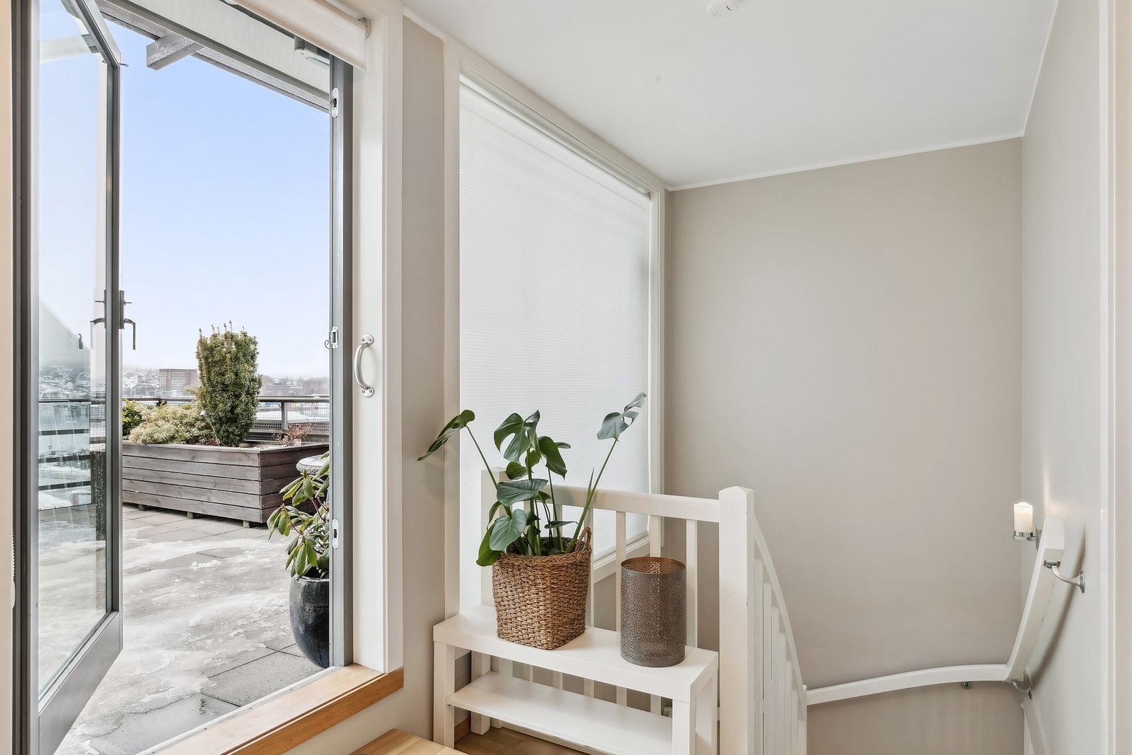 2. etg med utgang til balkong. Galleribilde