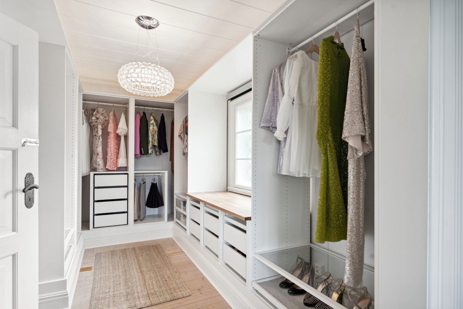 Det flotte garderoberommet ble anlagt i 2022. Galleribilde