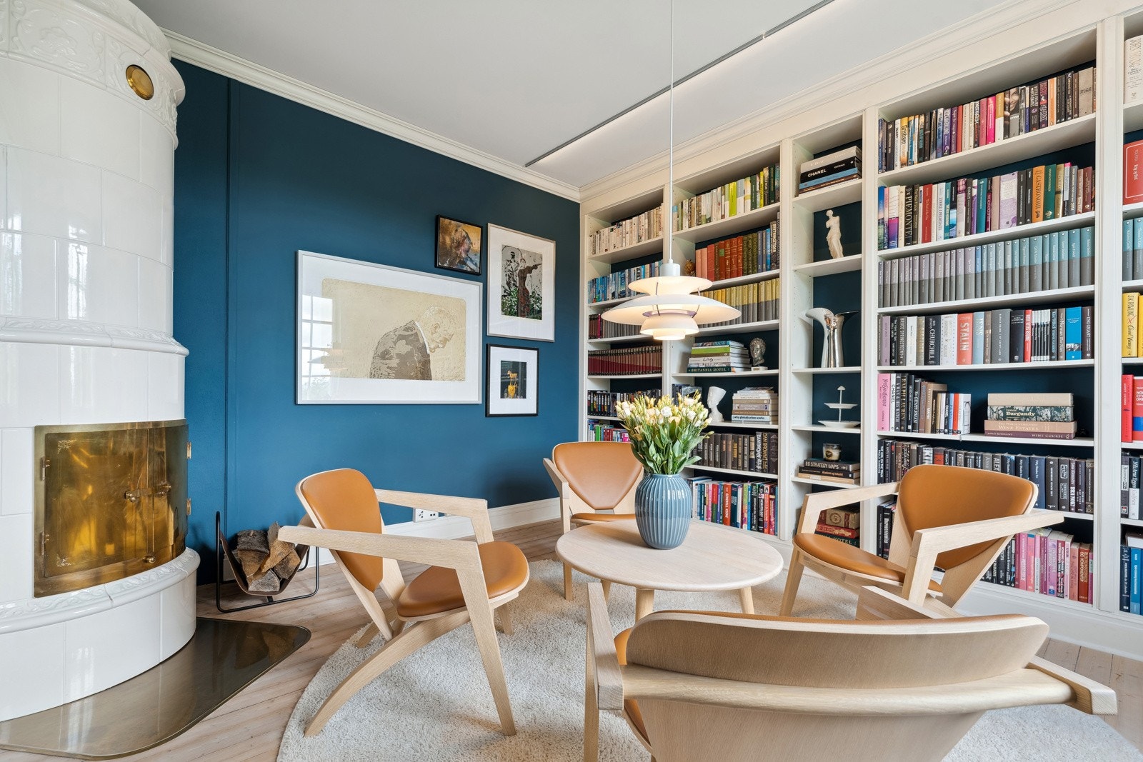 Biblioteket har en egen karakter, med lune, sjelfulle rammer. Galleribilde