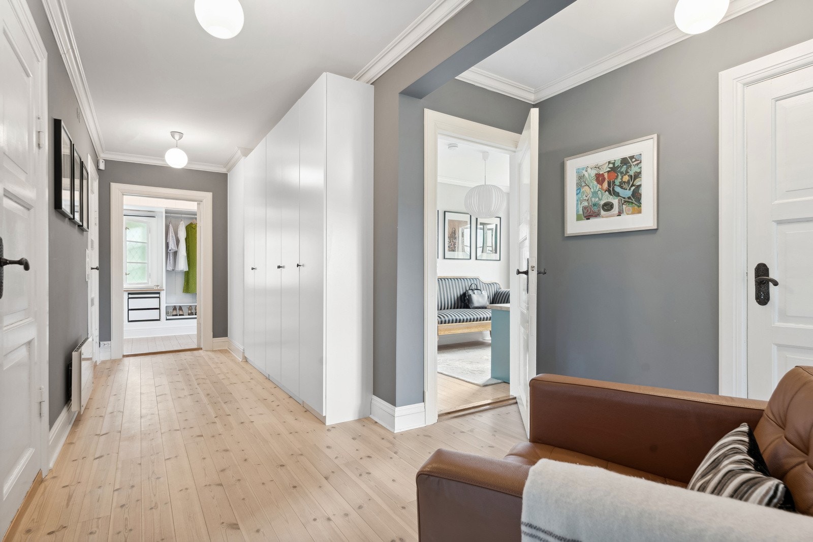 Soveromsgang; 21 kvm. Galleribilde