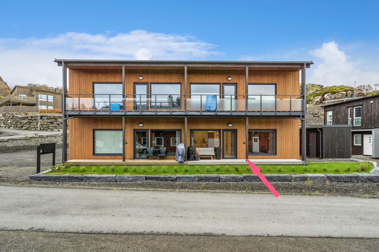 Leiligheten ligger i 1.etg til høyre Galleribilde