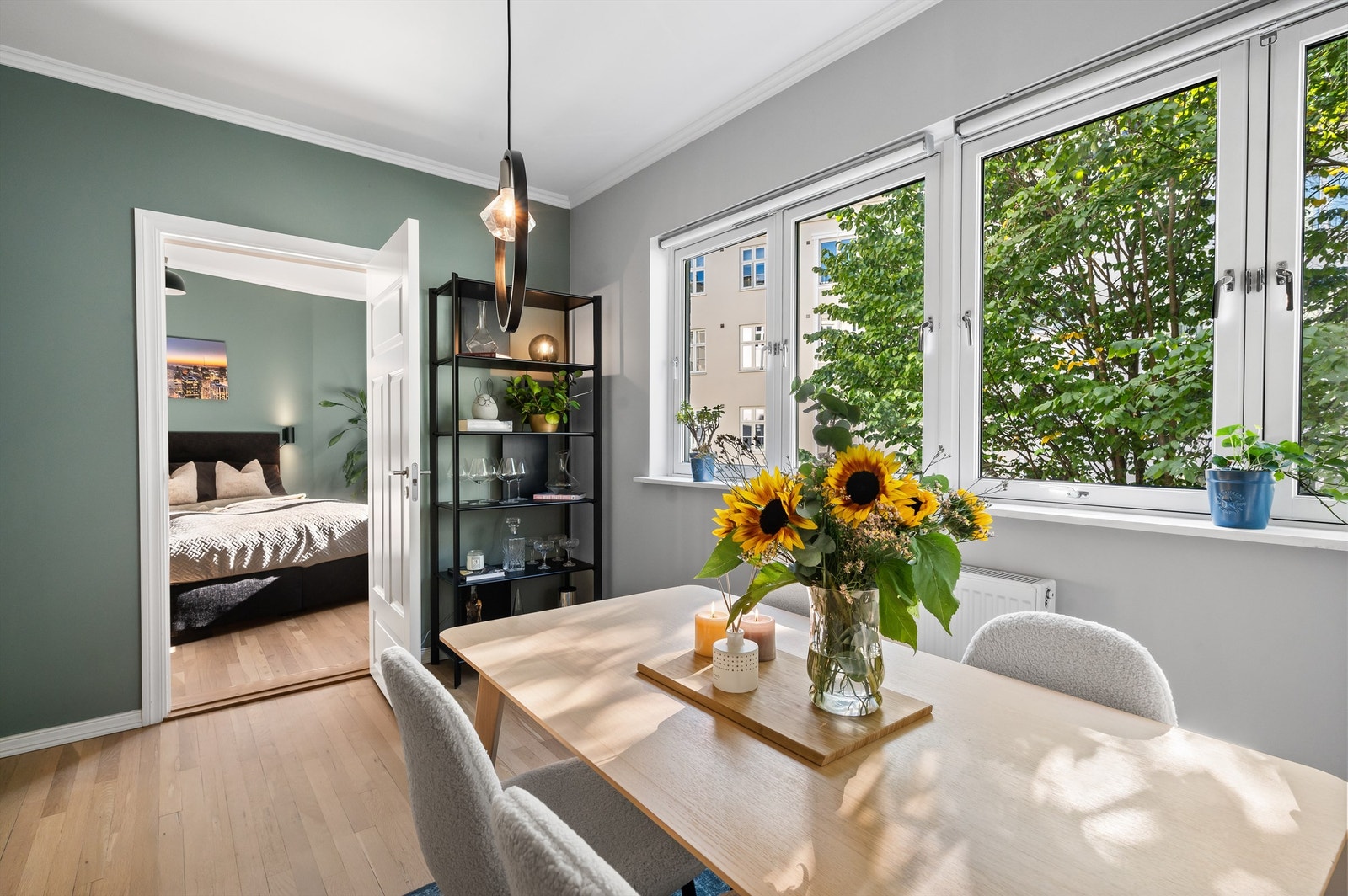 Stuens gode utforming gjør det enkelt å møblere etter ønske og behov. Galleribilde