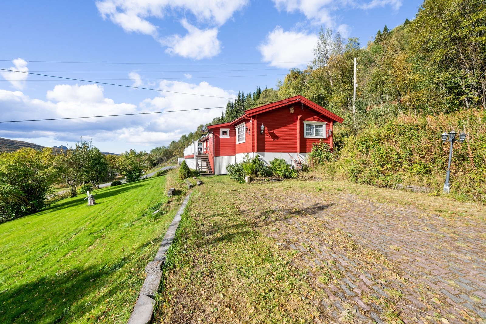 Gårdsplass har belegningsstein Galleribilde
