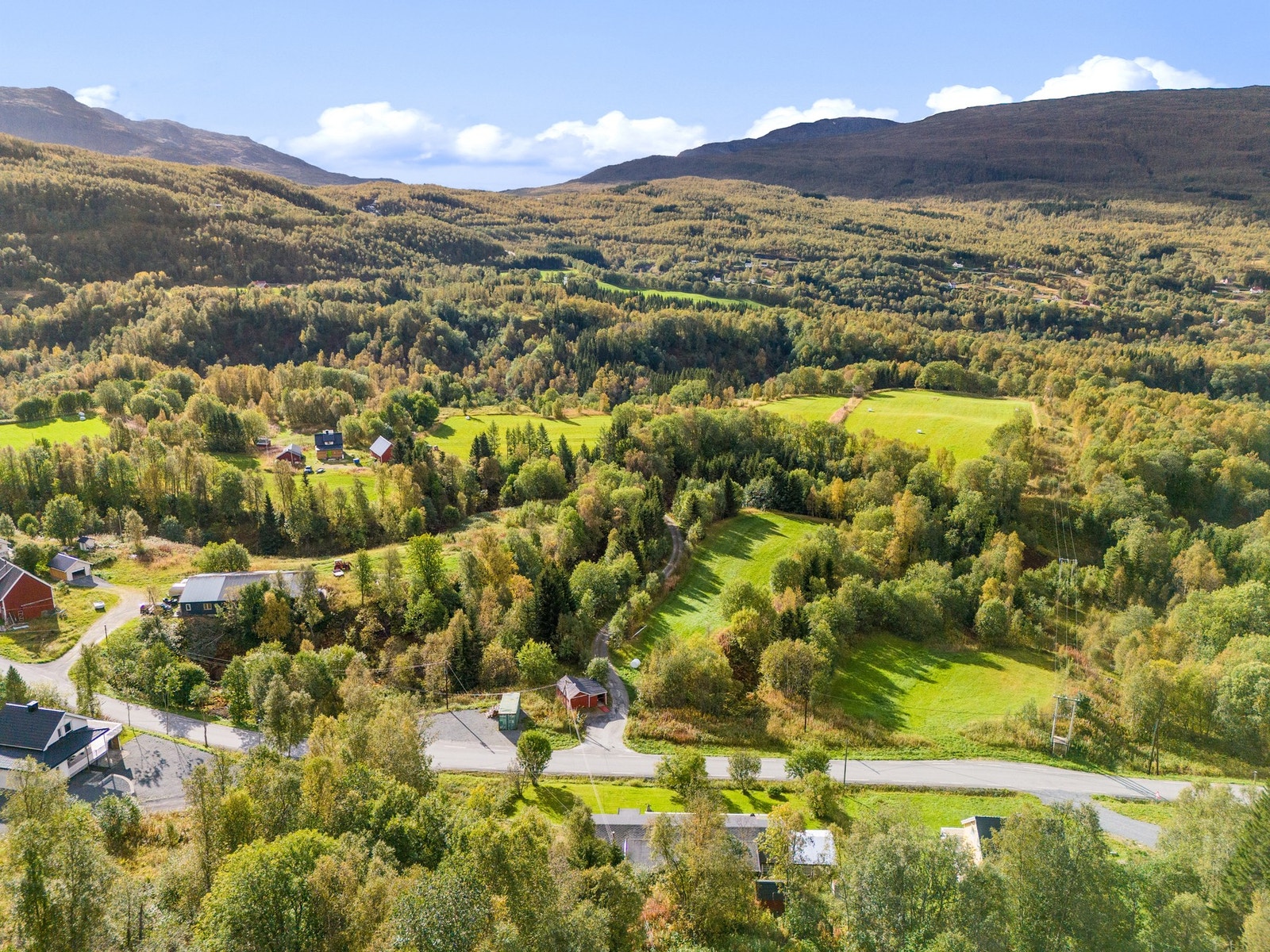 Turmuligheter året rundt, ca 1,4 km til nærmeste langrennsløype på vinterstid Galleribilde