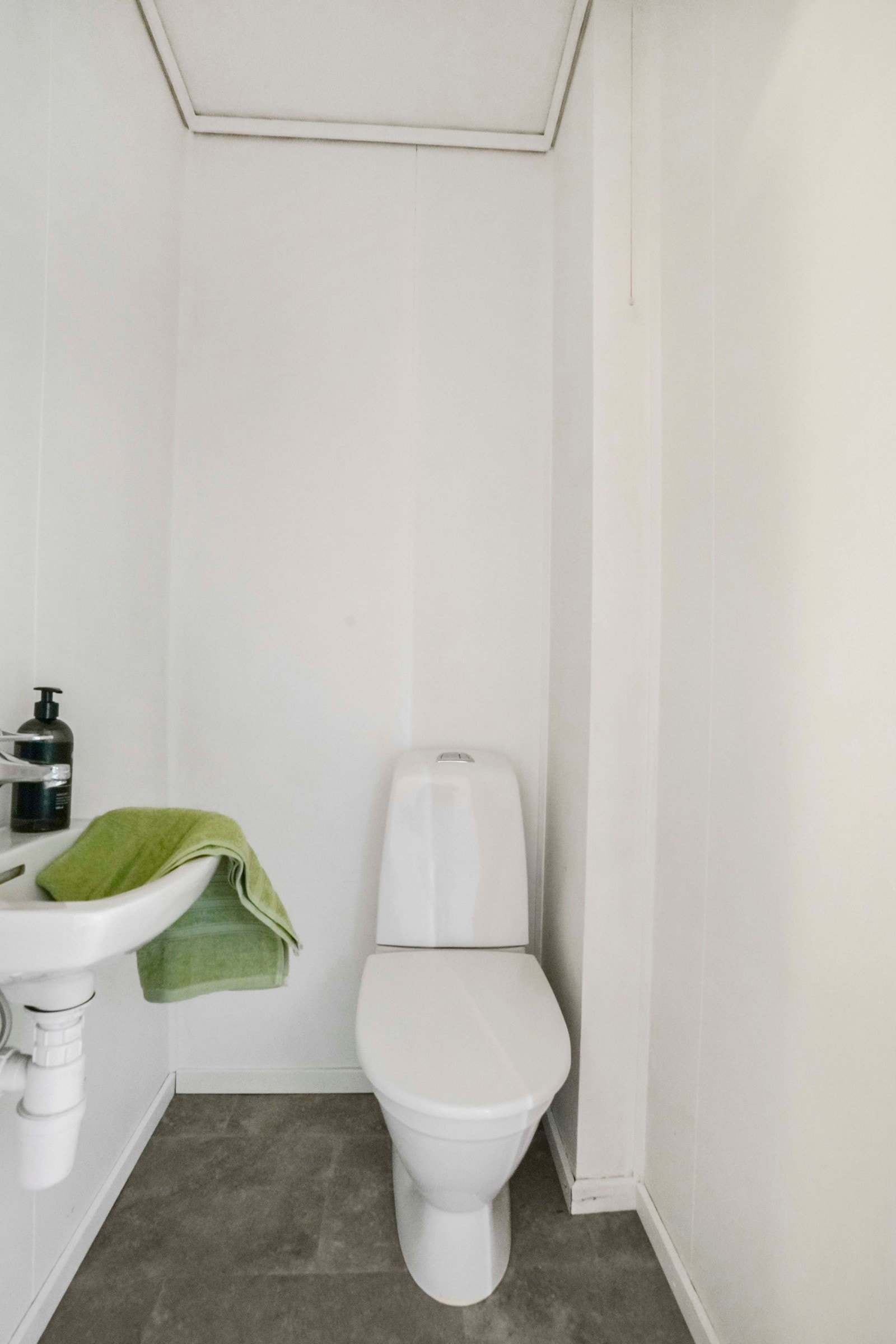 Separat WC på hovedplanet Galleribilde