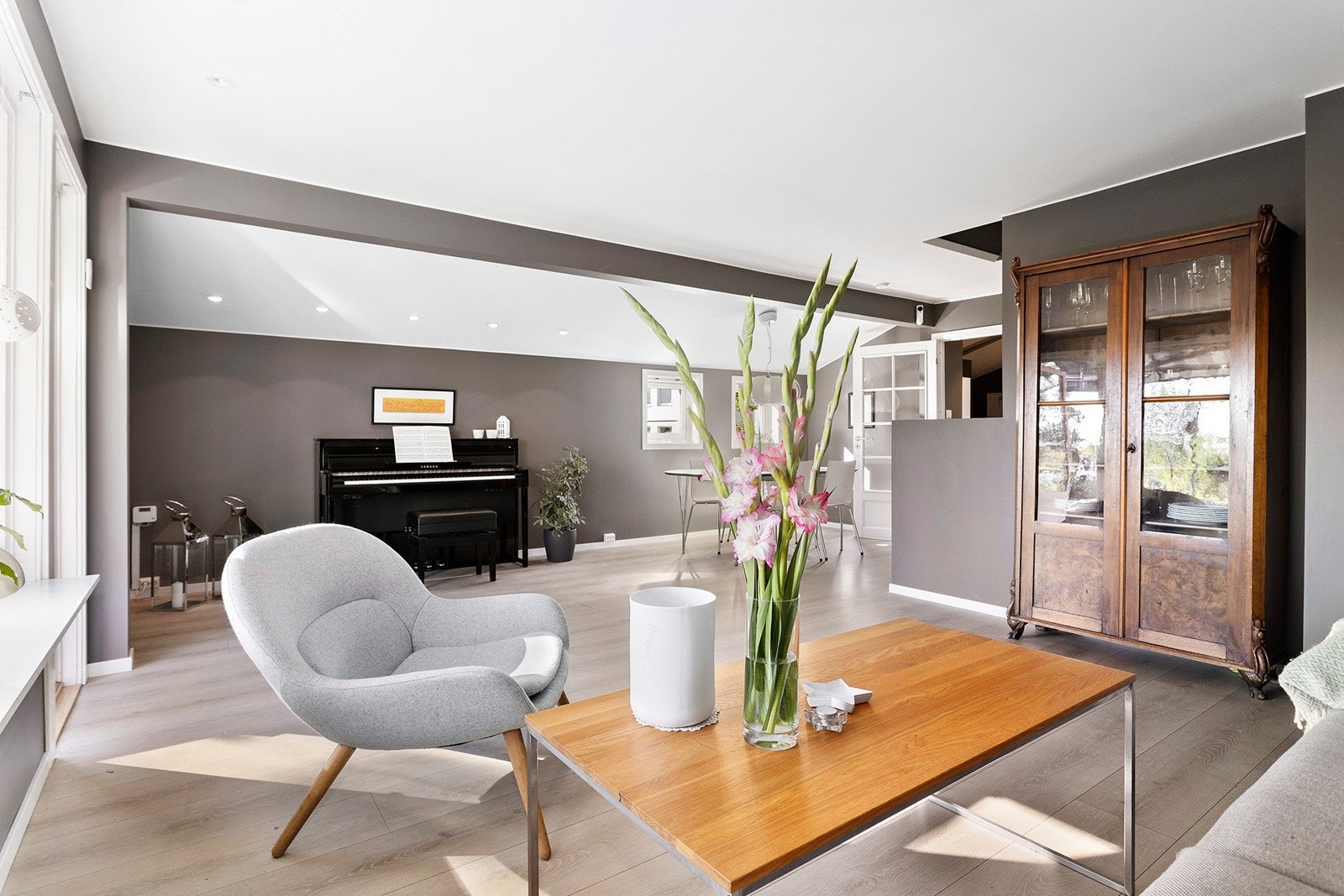 Stue med flere innredningsmuligheter. Galleribilde