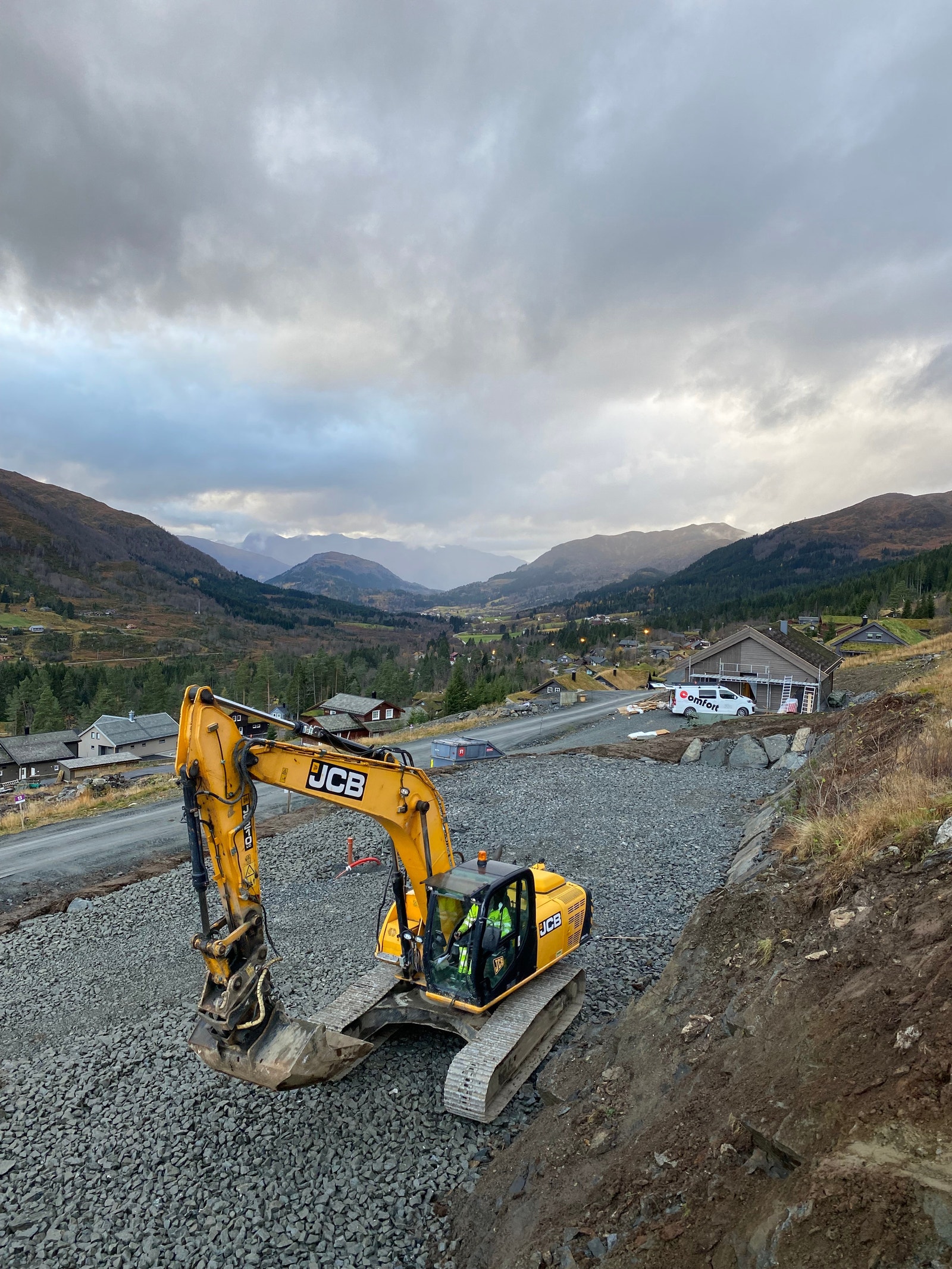 Vi har ei byggeklar tomt nr. 9. Her var det lite omfang med grunnarbeid, så denne er prisgunstig. Galleribilde