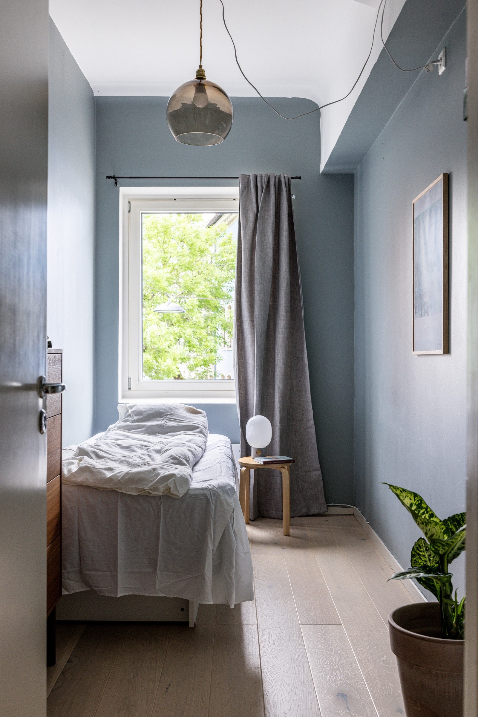 Det andre soverommet er også et lyst og fint rom som passer perfekt som barnerom, gjesterom eller kontor. Galleribilde