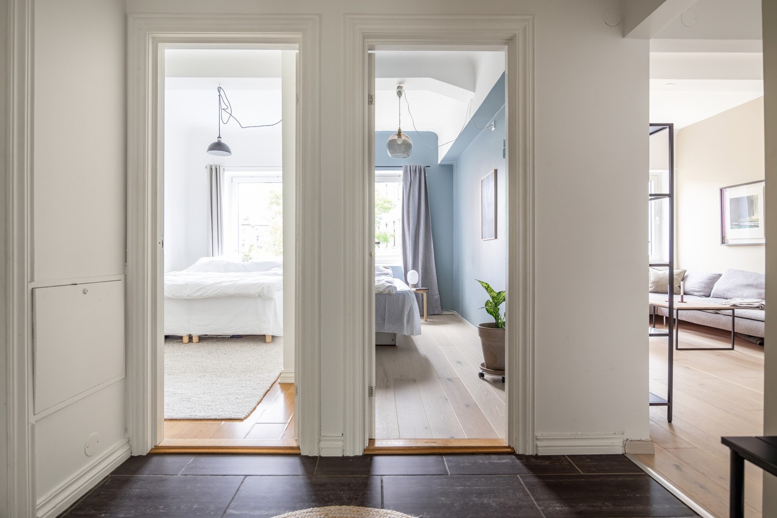 Leiligheten ligger i byggets 3. etasje (heisadkomst), og har en god planløsning som utnytter plassen optimalt. Galleribilde