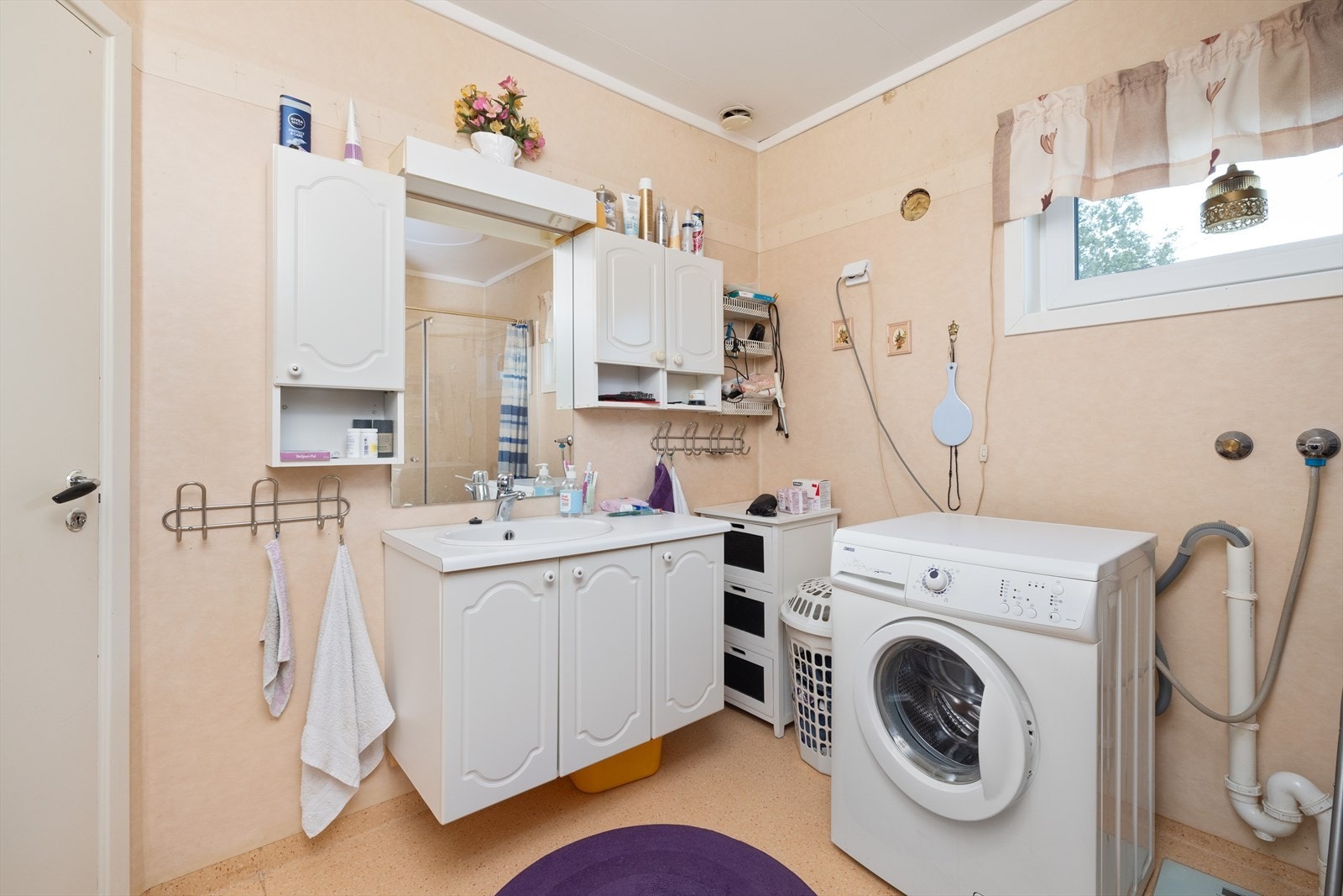 Bad 1.etg. Galleribilde