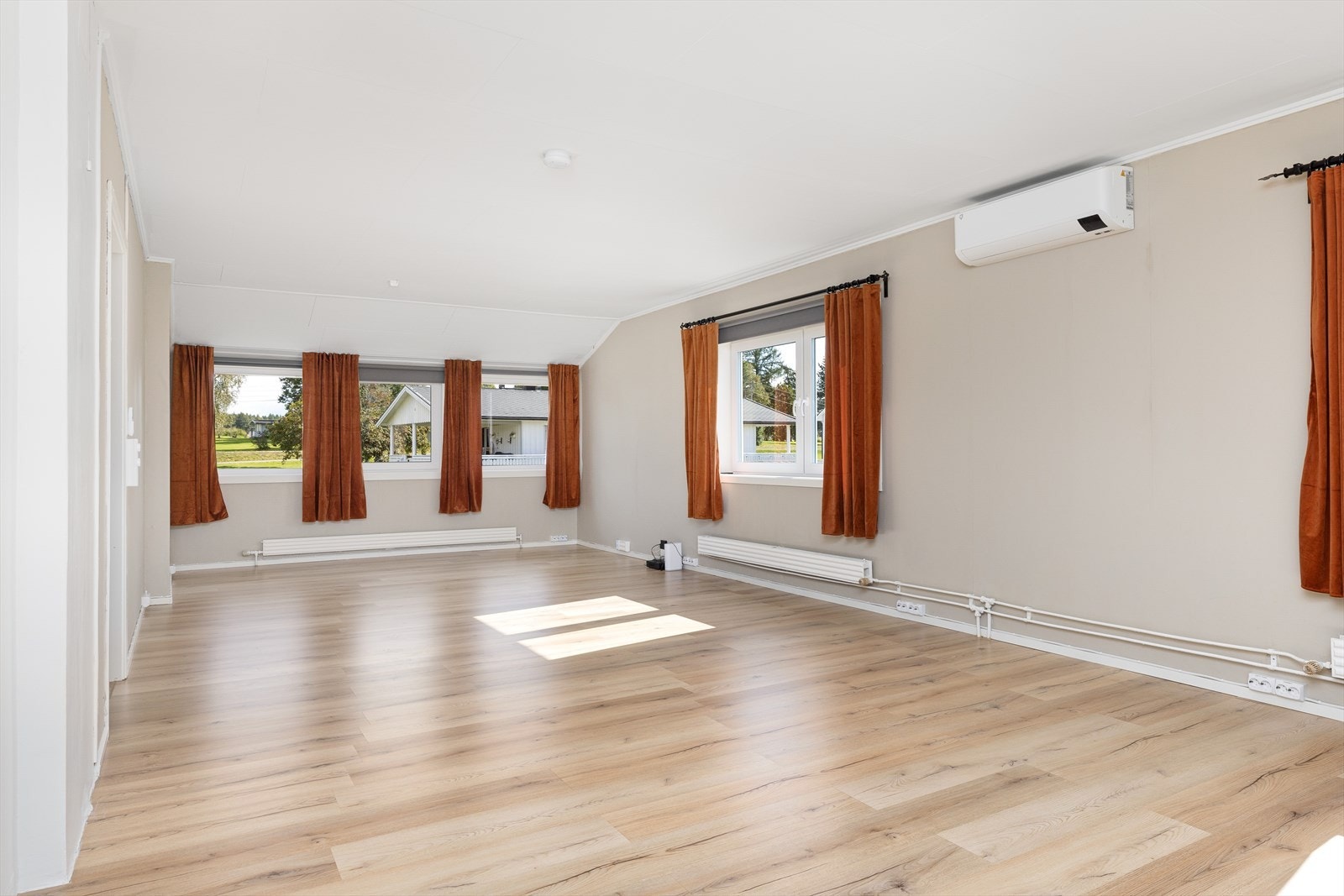 Stue 2.etg. Galleribilde