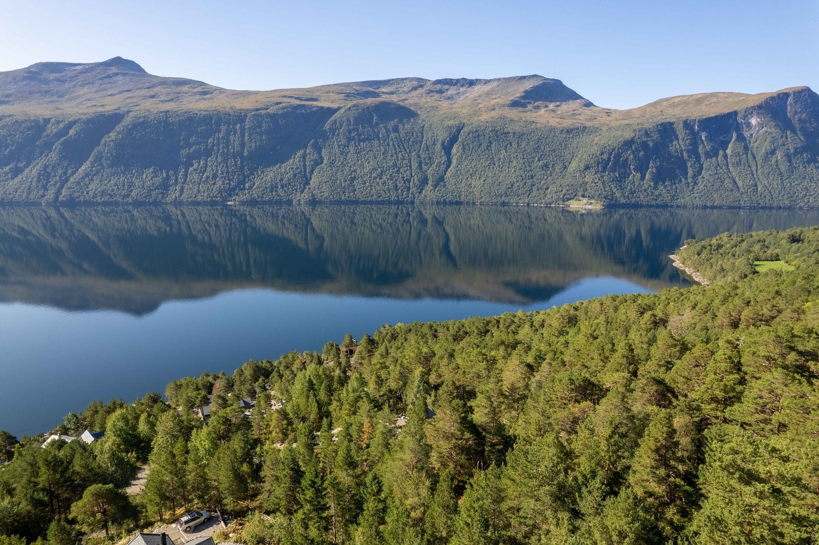 Dronefoto over tomteområdet Galleribilde