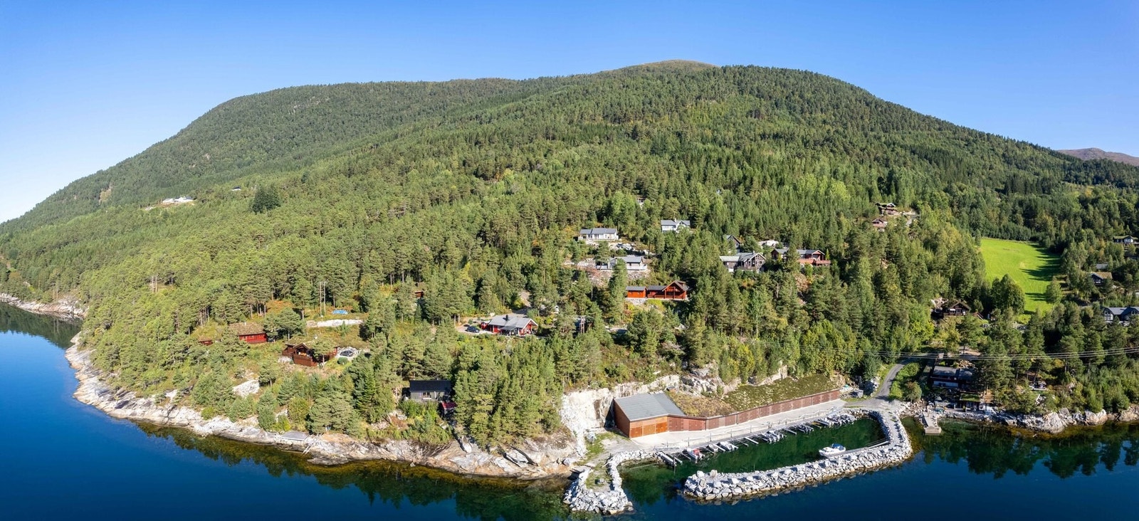 Dronefoto over tomteområdet Galleribilde