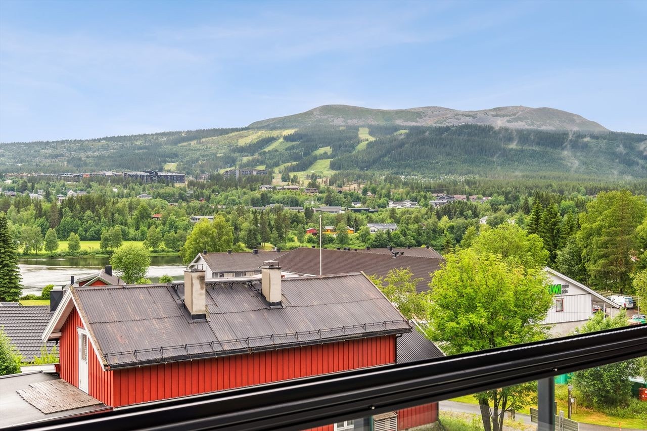 Med leilighet i 3. etasje ser du også Trysilelva Galleribilde