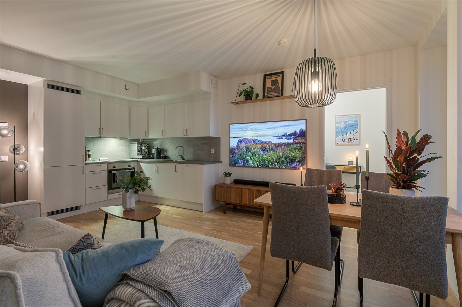 Stuen rommer til sammen 20 kvm. Galleribilde