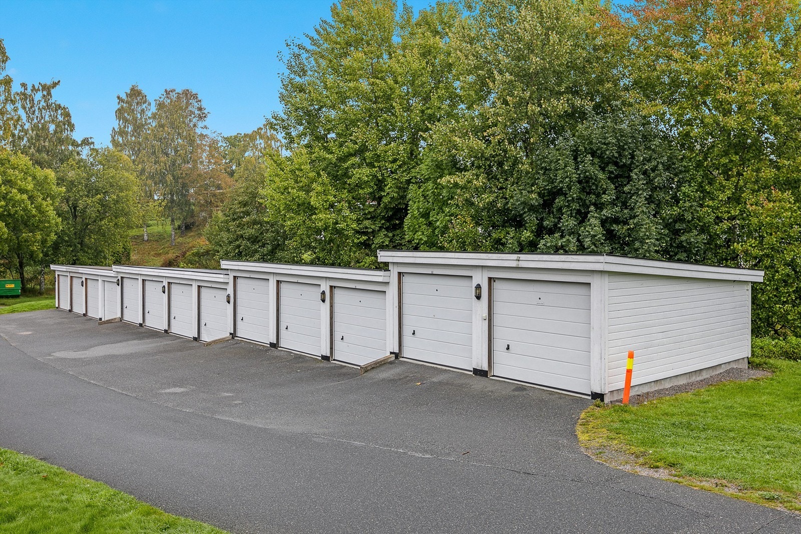 Garasjerekke med leie på 450 kr måneden ( som er inkl.i nåværende fellesutgifter ) Galleribilde