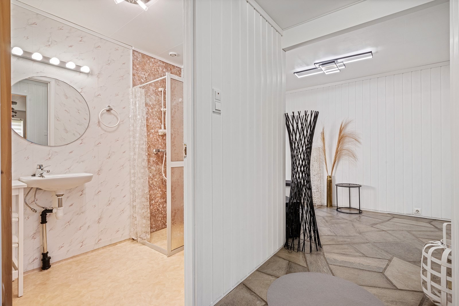 Gang og bad i sokkel Galleribilde