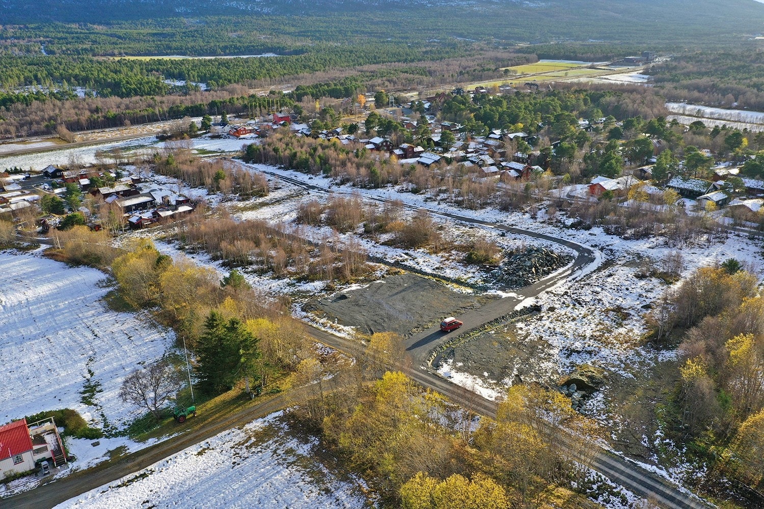 Infrastrukturen i feltet er opparbeidet med vei, strøm, fiber og vann/avløp som tilkobles kommunalt nett Galleribilde