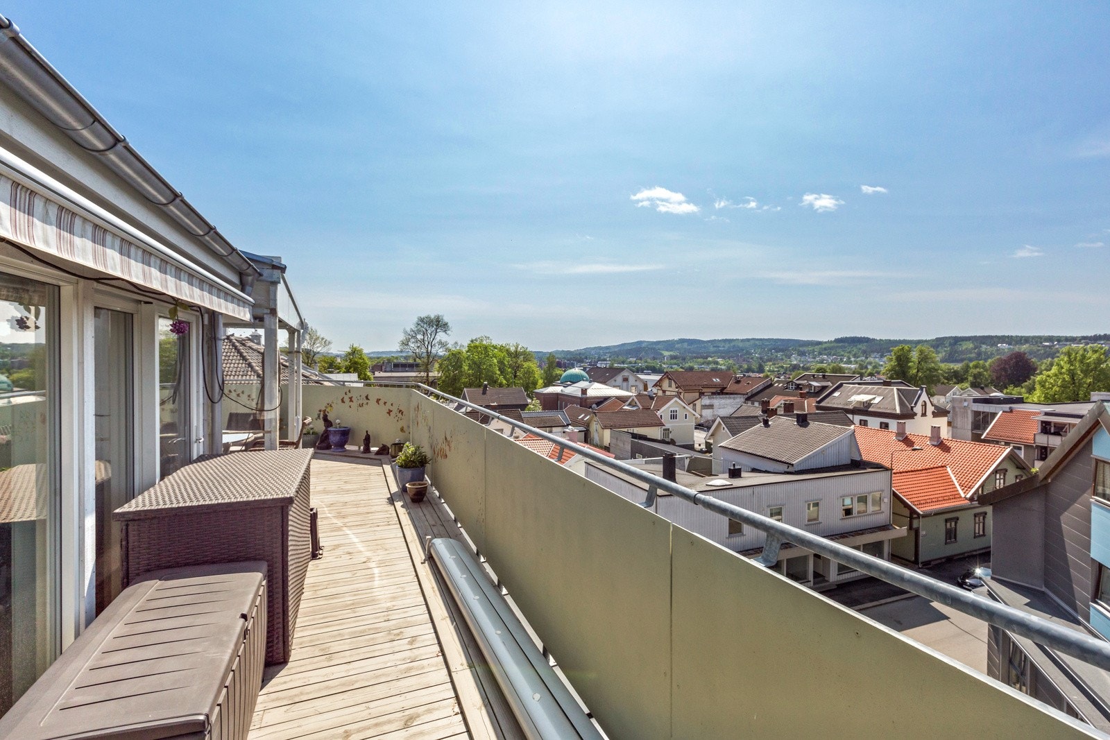 Flott utsikt utover Skien by Galleribilde