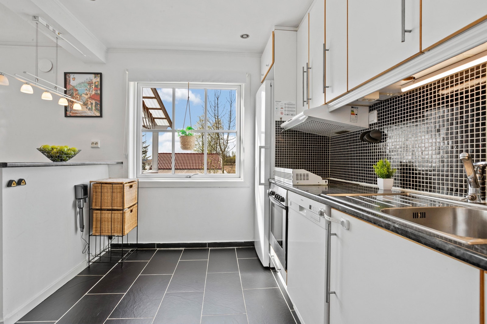 Det er varme i gulv på kjøkkenet Galleribilde