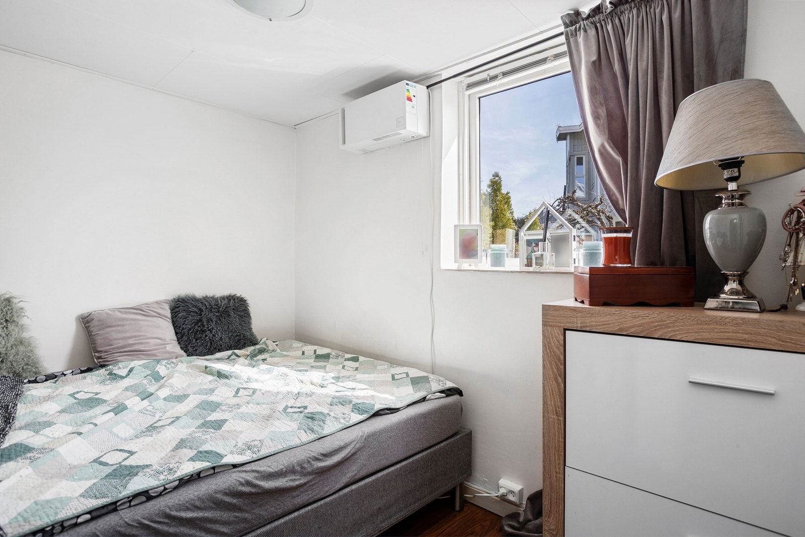 Rom benyttet som soverom (rom ikke godkjent for varig opphold) Galleribilde