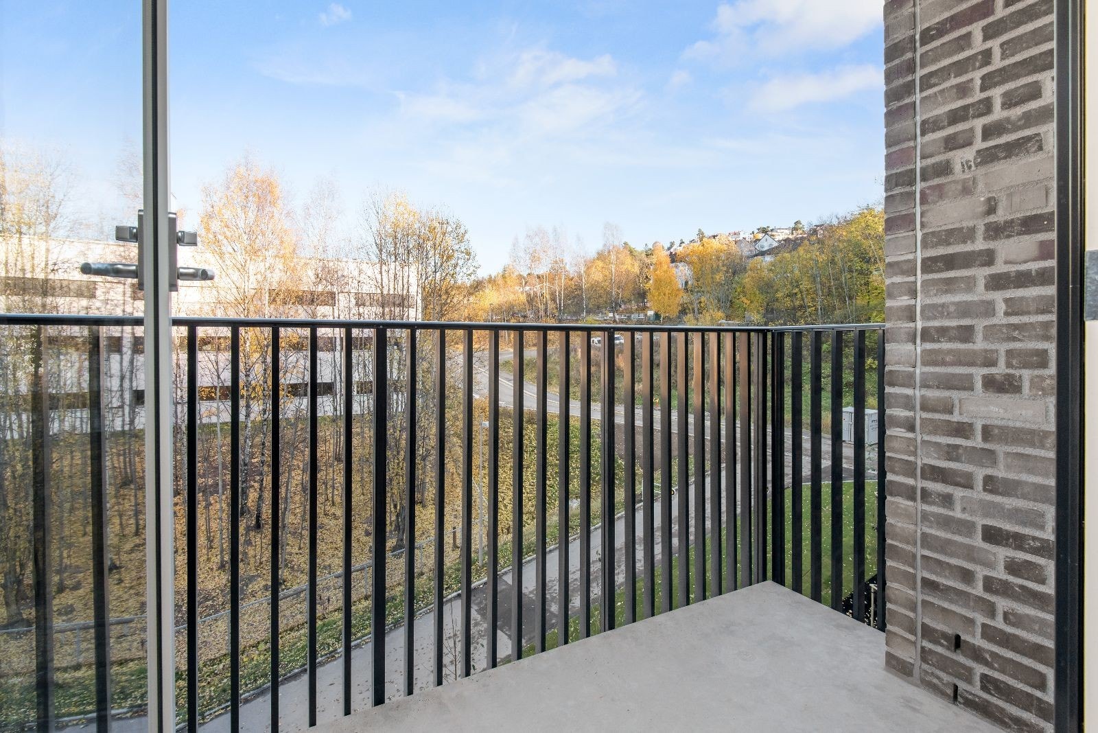 Leiligheten har egen balkong Galleribilde