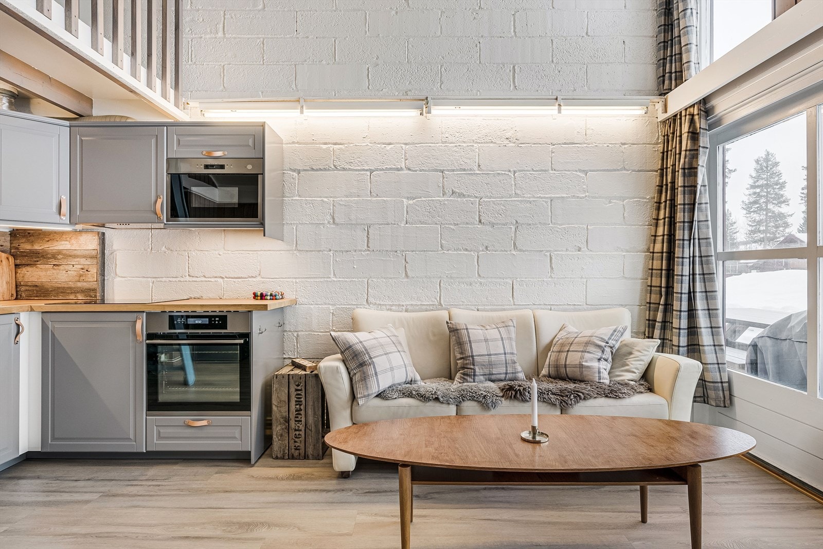 Stue og kjøkken. Galleribilde