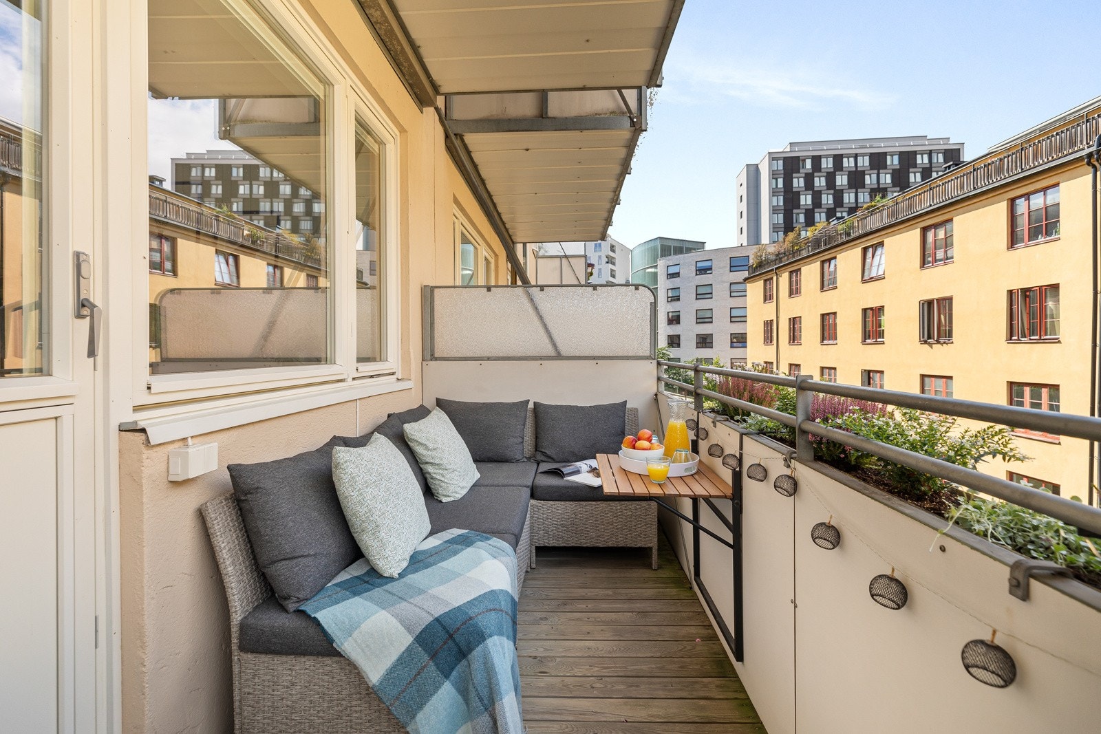 Balkongen er på 6 kvm og har utgang fra stuen Galleribilde