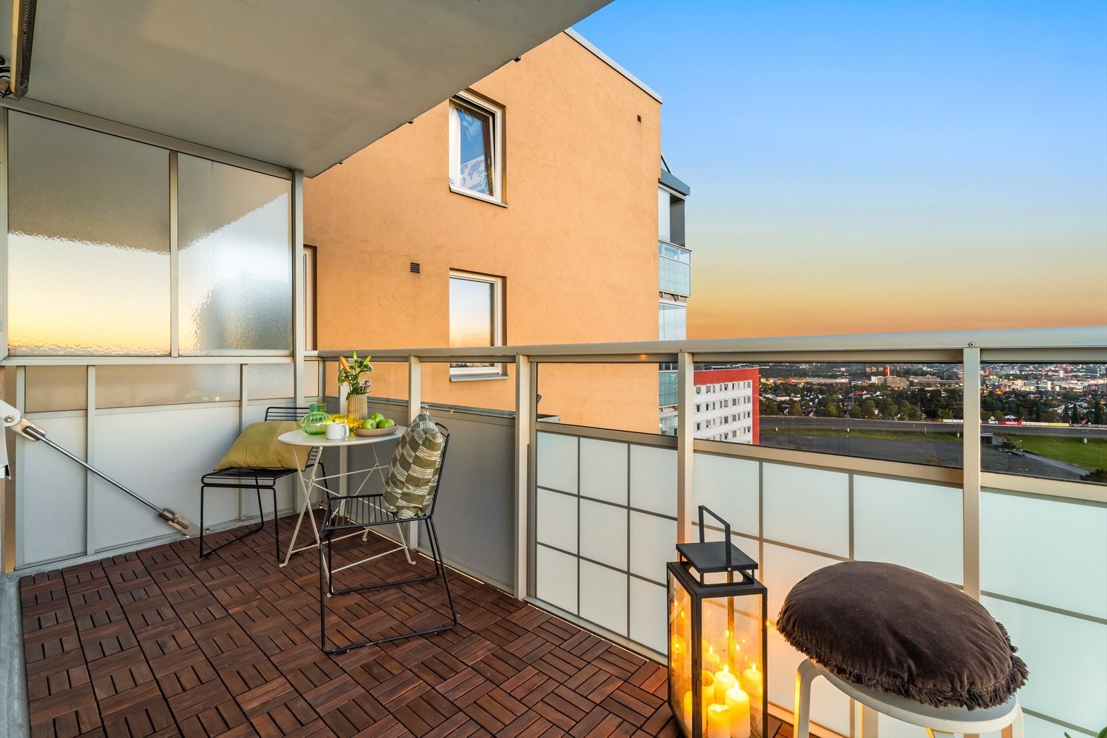 Det er mulighet for å innglasse balkongen dersom ønskelig. Galleribilde