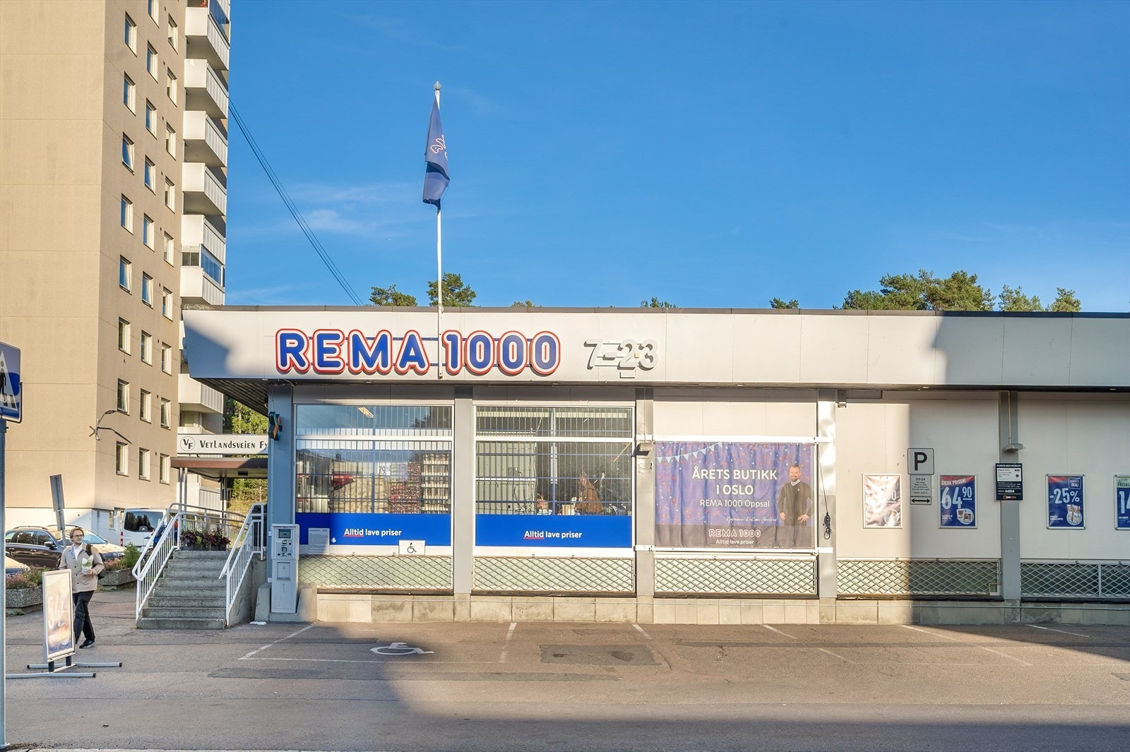 REMA 1000 er nærmeste dagligvarebutikk, kun et par minutter fra leiligheten. Galleribilde