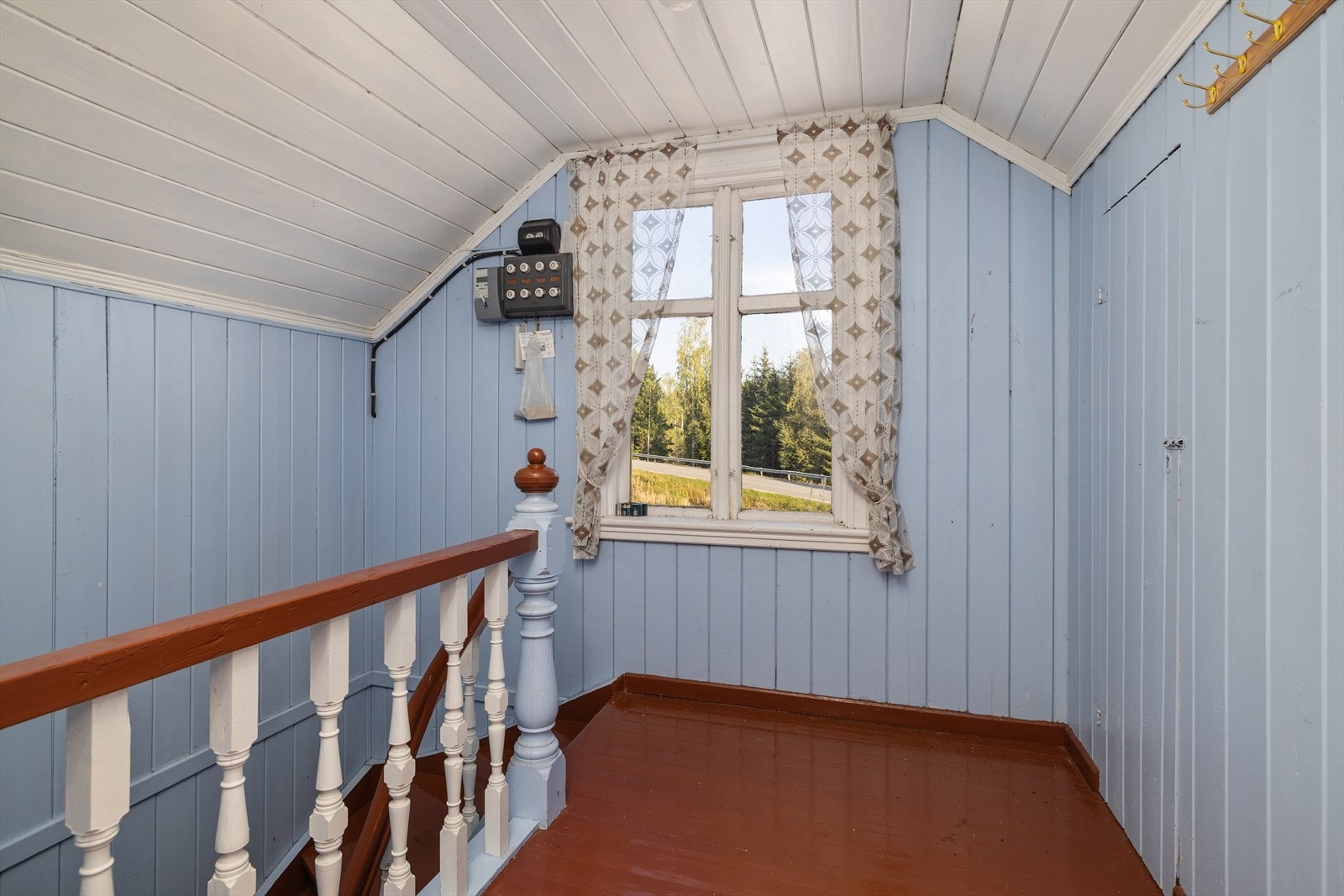 Gang 2. etg. nr. 8 Galleribilde