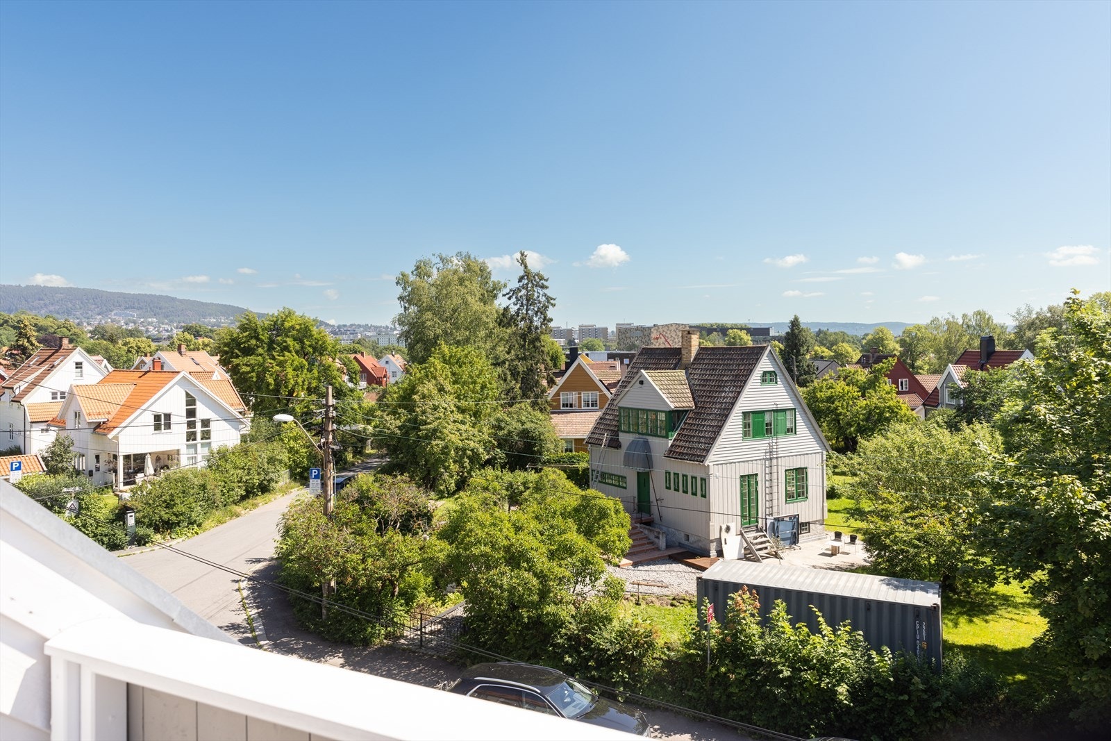 Her ser man til blant annet til Grefsenkollen, byen og over det hyggelige nærområdet. Galleribilde