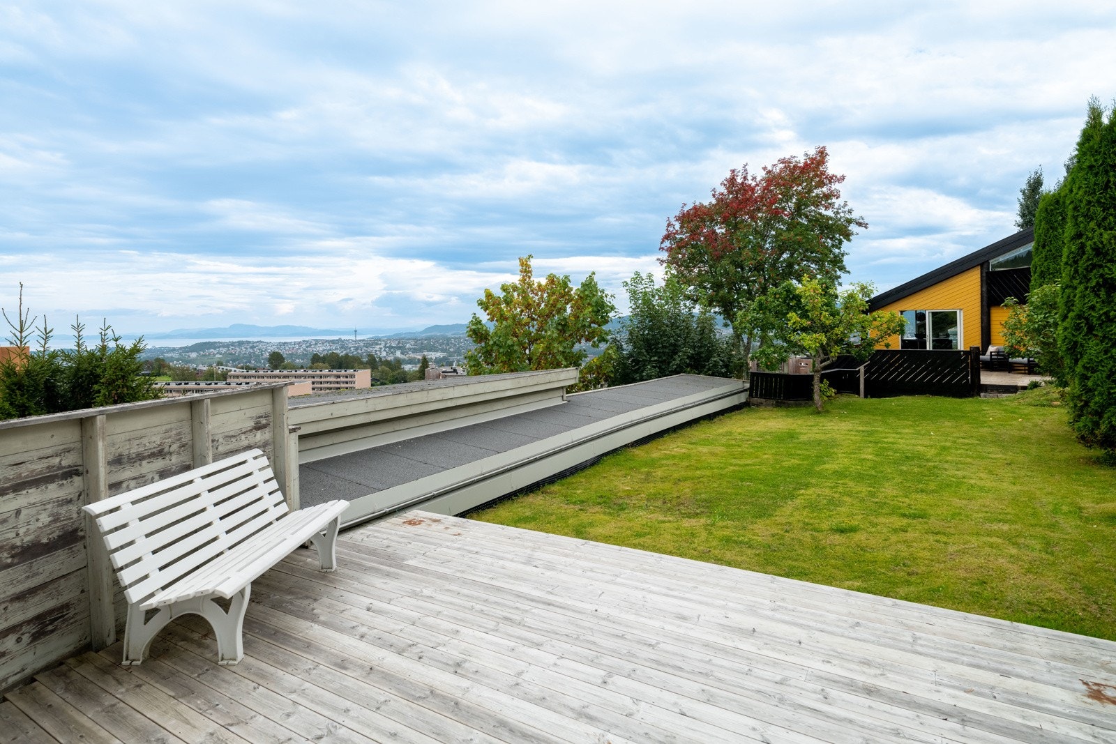 Solsenger, jacuzzi, trampoline eller drivhus? Mulighetene er mange! Galleribilde