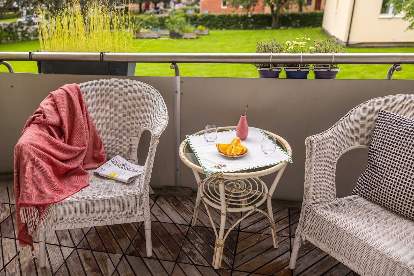 God plass til grill og sittegruppe. Galleribilde