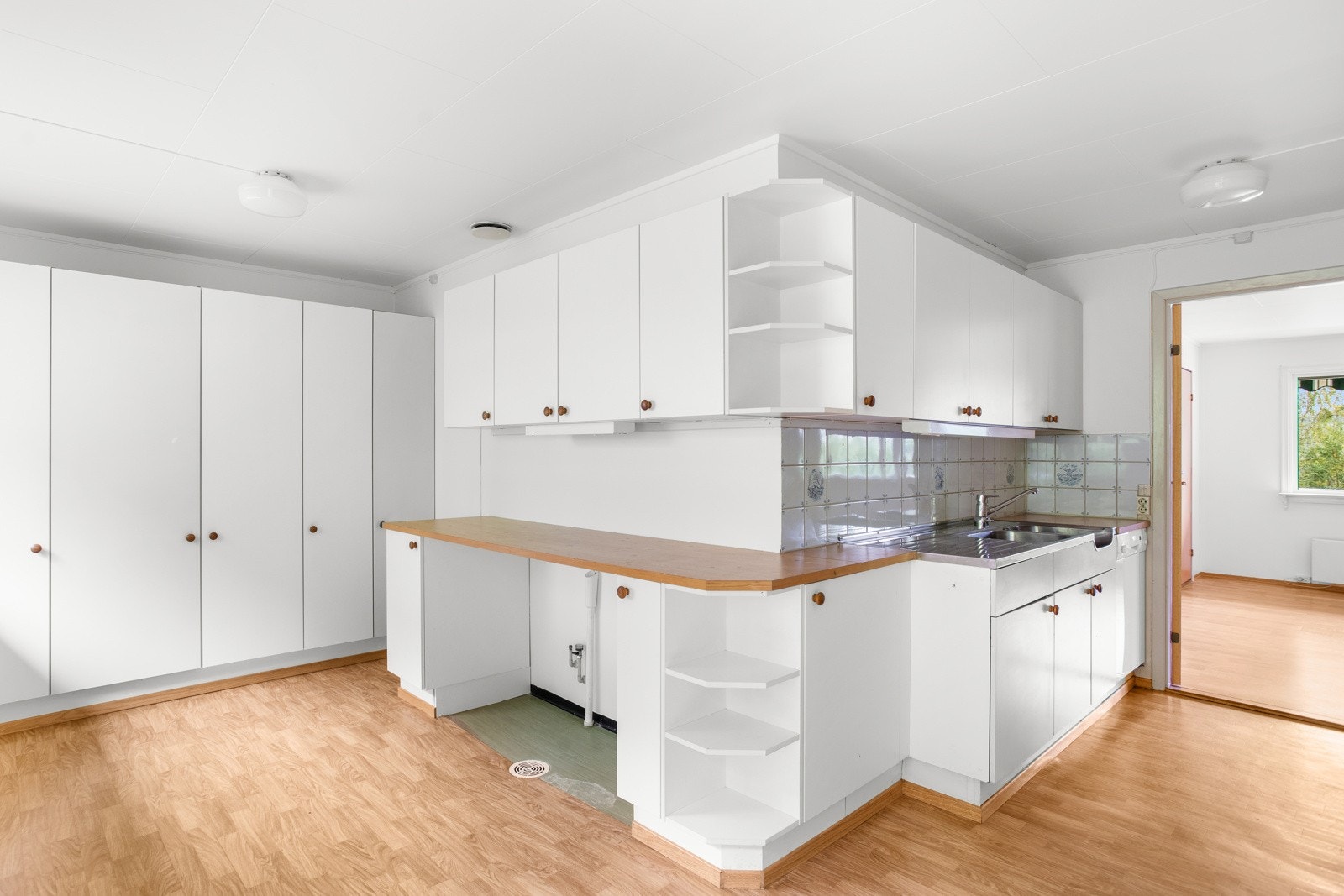 God plass til deg som liker å lage mat og har mye kjøkkenutstyr. Galleribilde